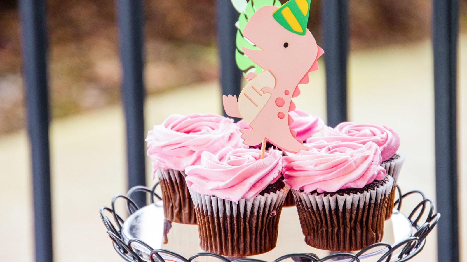 Cupcakes For A Dinosaur Birthday Party
